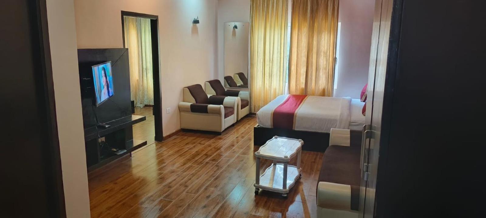 Hotel Le Castle Kodaikanal Eksteriør bilde